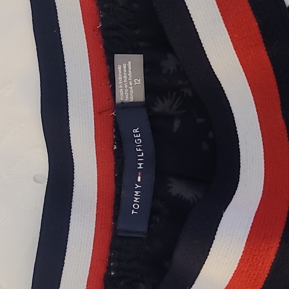 Tommy Hilfiger pleated daisy print skirt - Picture 5 of 5